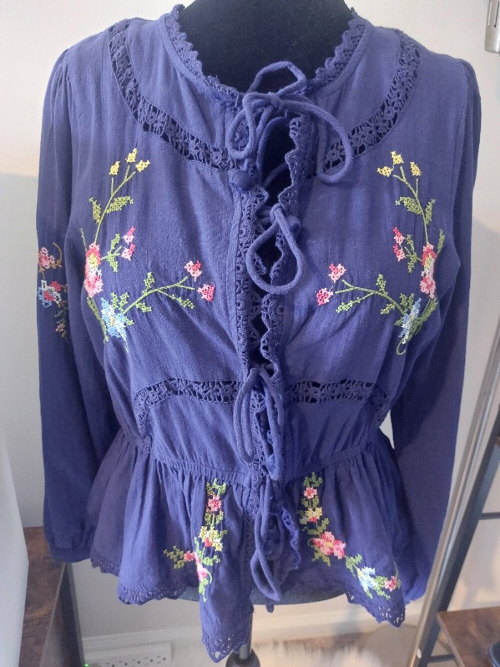 Jennifer & Grace Embroidered Lace Tie‑Front Blouse – Navy (M)